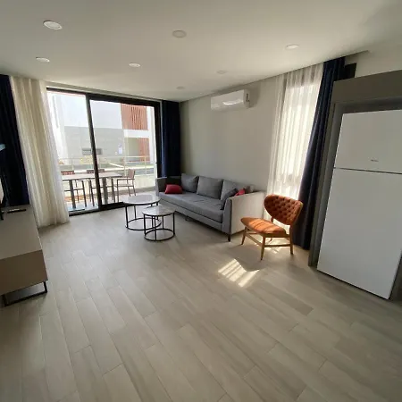 Bodrooms & Suites 3 Plus 1 博德鲁姆